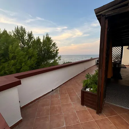 アパート Terrazza Blu - Sea Penthouse バーリ